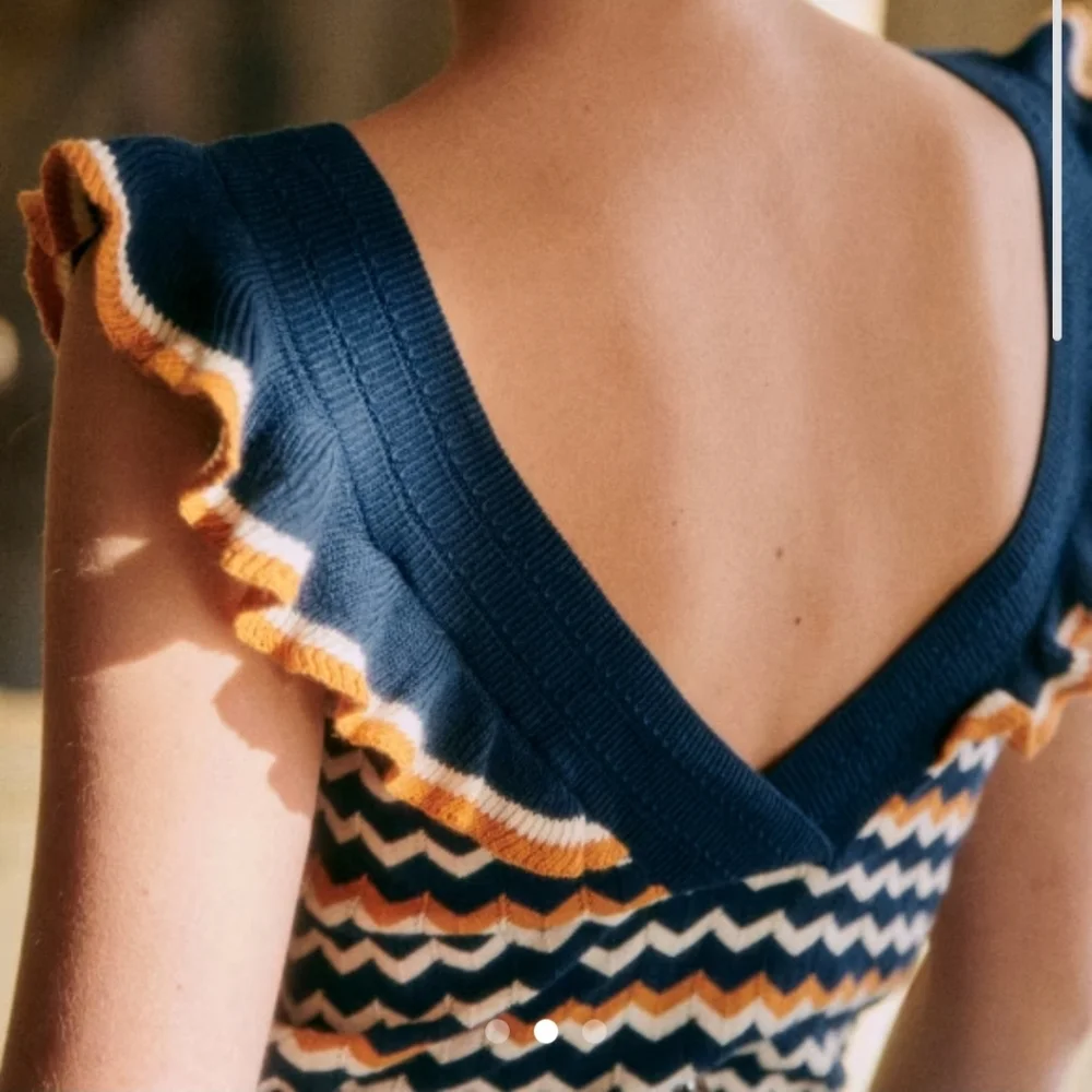 Sezane Erika Blue and Orange Ruffle Top NWT in L - Picture 2 of 3